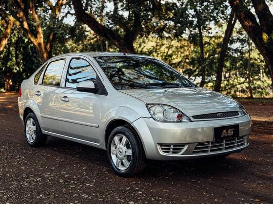 FORD FIESTA 1.6 MPI SEDAN 8V FLEX 4P MANUAL FORD FIESTA 1.6 MPI SEDAN 8V FLEX 4P MANUAL